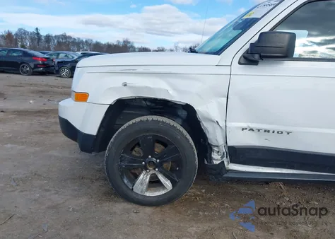 2012 Jeep Patriot Latitude z USA, uszkodzony, nr VIN 1C4NJRFB4CD658157